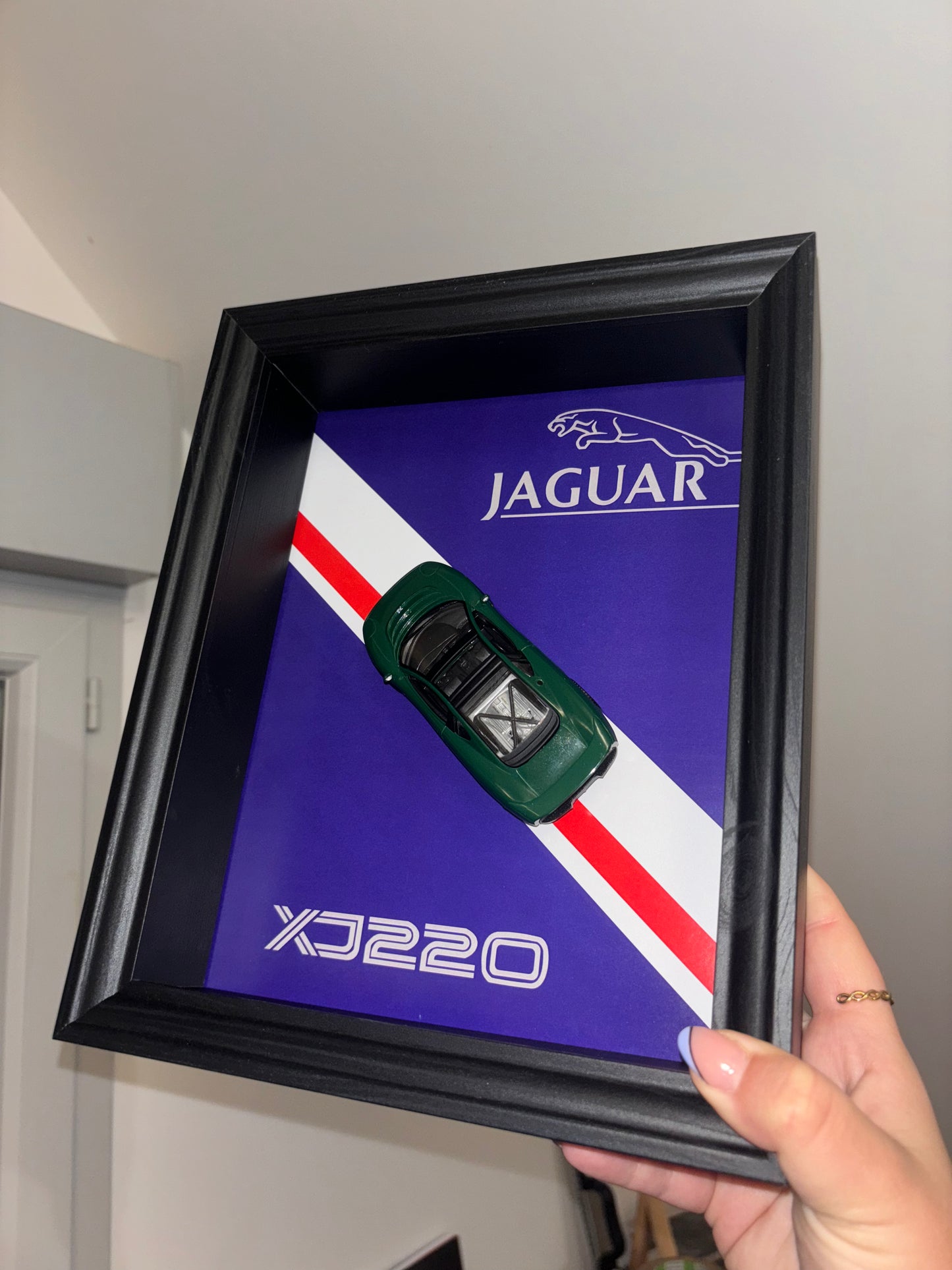 Jaguar XJ220