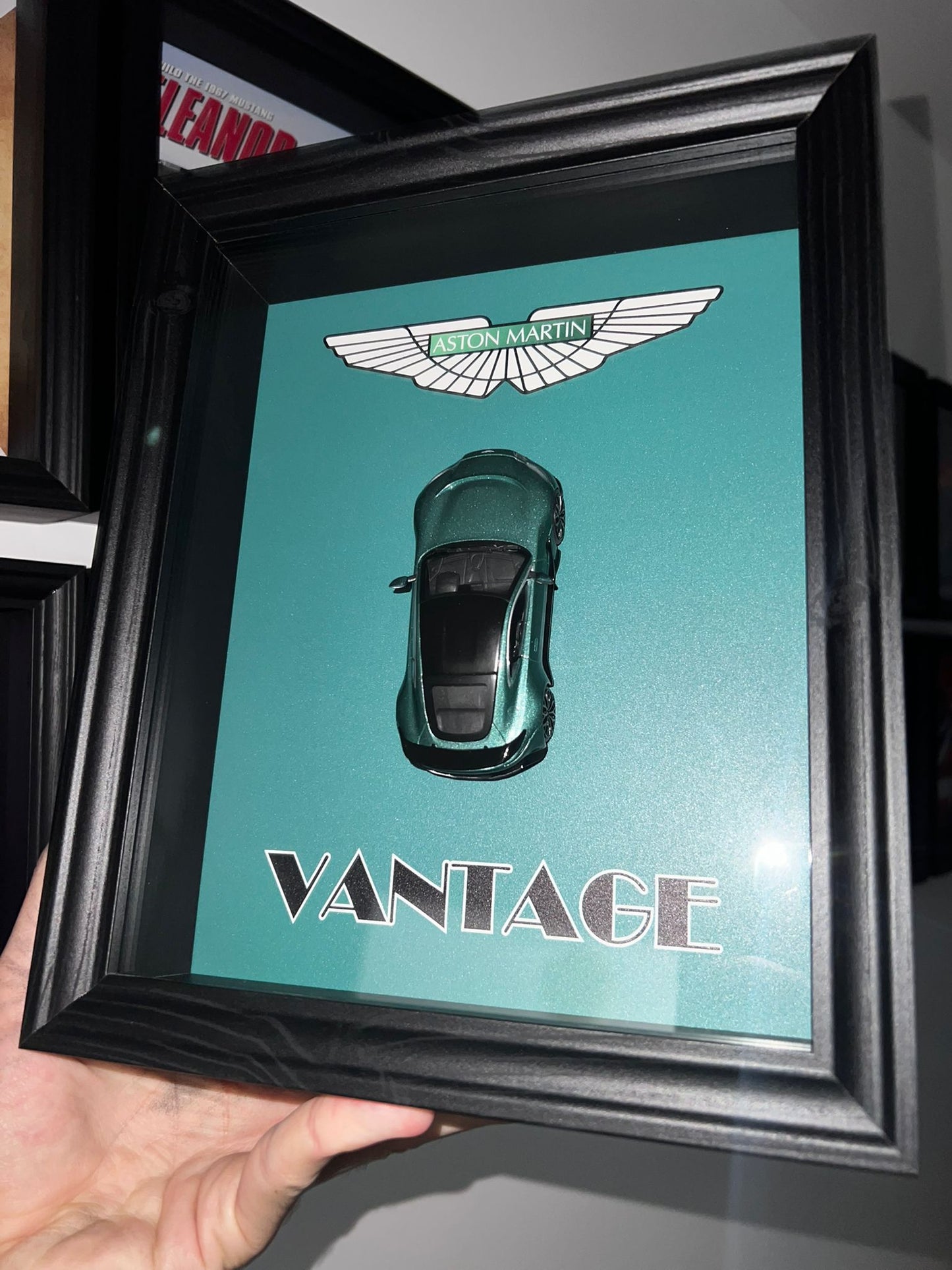 Aston martin VANTAGE V12