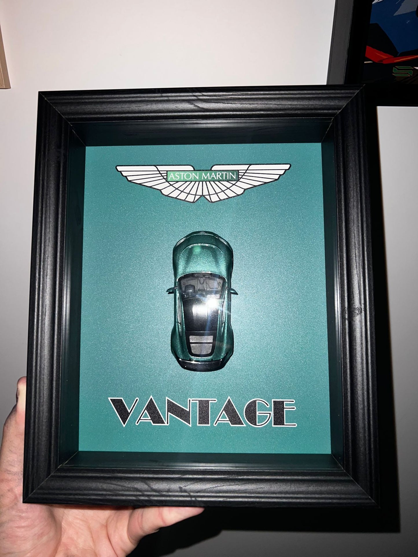 Aston martin VANTAGE V12